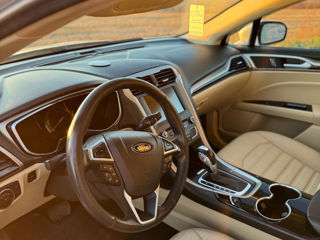 Ford Fusion foto 7