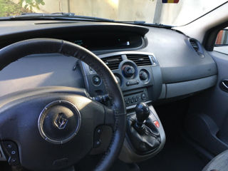 Renault Grand Scenic foto 3