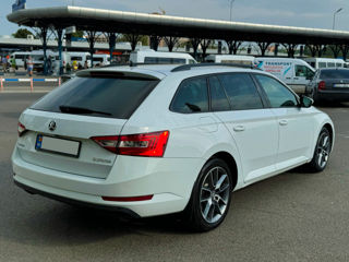 Skoda Superb foto 5