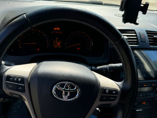 Toyota Avensis foto 10