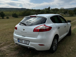 Renault Megane foto 2