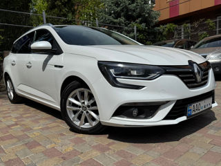 Renault Megane фото 0