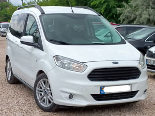 Ford Tourneo Courier foto 3