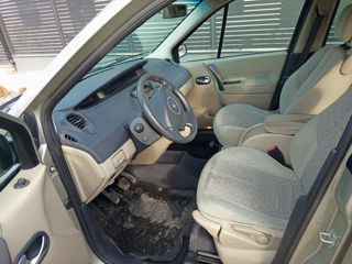 Renault Grand Scenic foto 3