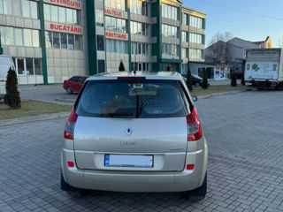 Renault Scenic foto 2