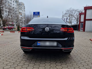 Volkswagen Passat foto 2