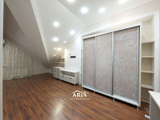 Apartament cu 4 camere, 241 m², Buiucani, Chișinău foto 19