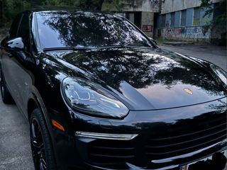 Porsche Cayenne foto 1