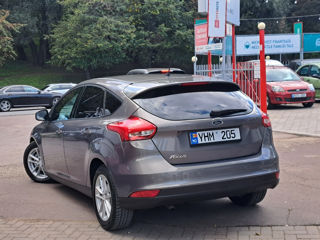 Ford Focus foto 2