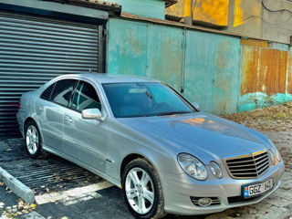 Mercedes E-Class foto 3