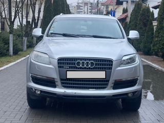 Audi Q7 foto 2