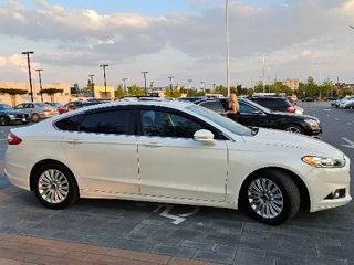 Ford Fusion foto 6