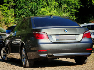 BMW 5 Series foto 4