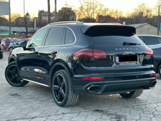 Porsche Cayenne foto 4