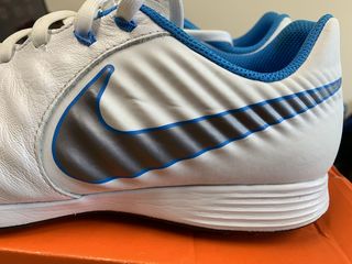 Nike Tiempo Acad TF Sn83 White/ChrBlue (EUR 42.5; US 9; UK 8; 27 cm) foto 6