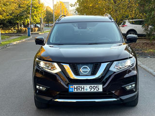 Nissan X-Trail foto 2