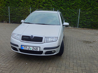 Skoda Fabia foto 3