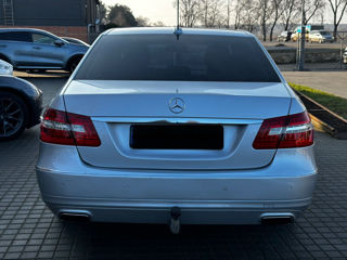 Mercedes E-Class foto 3