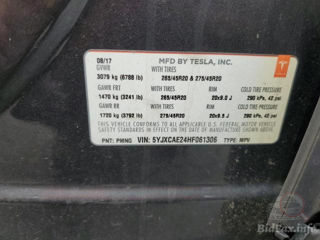 Tesla Model X foto 13