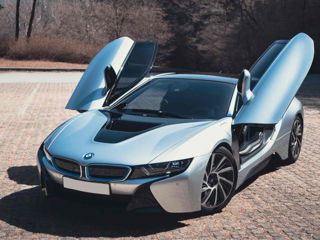 BMW i8 foto 0