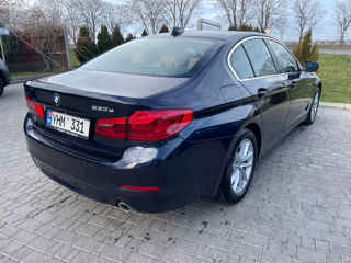 BMW 5 Series foto 4