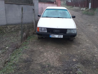 Audi 100 foto 2