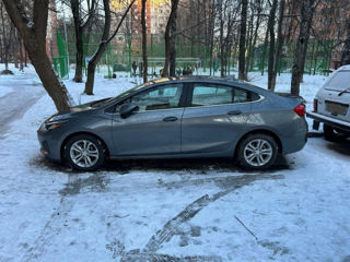 Chevrolet Cruze foto 2