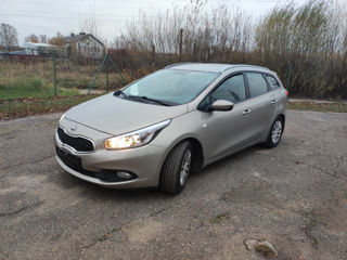 KIA Ceed foto 2