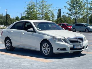 Mercedes E-Class foto 2