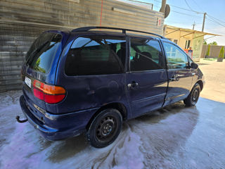 Volkswagen Sharan foto 3