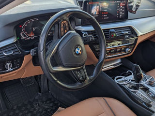 BMW 5 Series foto 6