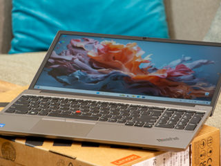 Lenovo ThinkPad E15 Gen 4/ Core I5 1235U/ 16Gb Ram/ Iris Xe/ 500Gb SSD/ 15.6" FHD IPS!! foto 9