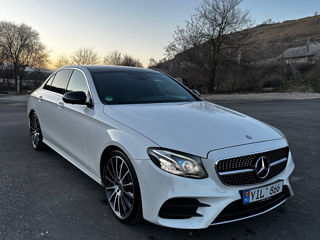 Mercedes E-Class foto 3