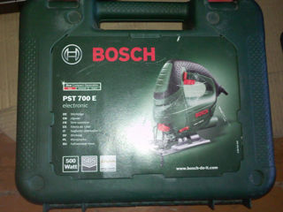 Лобзиковая пила Bosch PST 700 E