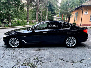 BMW 5 Series foto 5