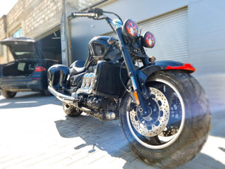 Triumph Rocket III foto 8