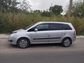 Opel Zafira foto 3