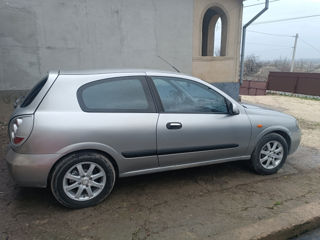 Nissan Almera foto 4