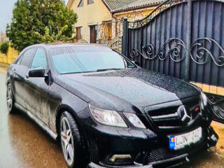 Mercedes E-Class foto 2