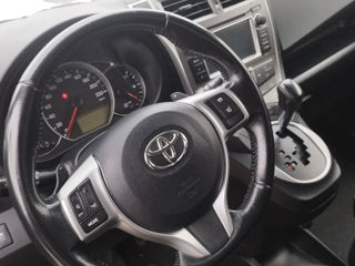 Toyota Verso-S foto 4