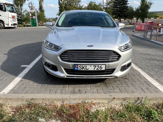 Ford Fusion foto 3