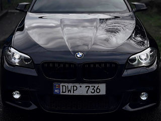 BMW 5 Series foto 1