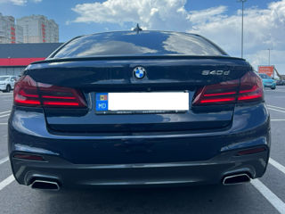 BMW 5 Series foto 2