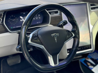 Tesla Model S foto 7