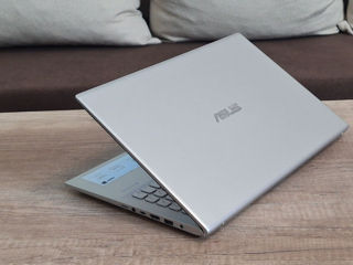 Asus Vivobook 15(Ryzen 7 5500U/ram 16Gb/512Gb) tasta iluminata foto 5