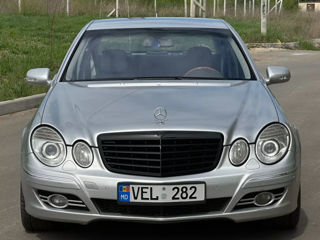 Mercedes E-Class foto 2