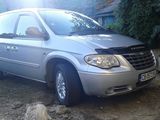 Chrysler Voyager foto 2