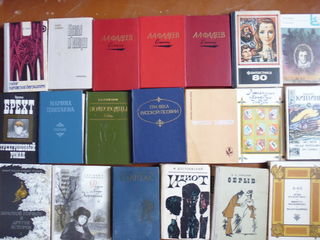Художественная , техническая и детская литература 20 лей книга , всего около 400 книг foto 3