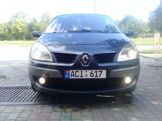 Renault Scenic foto 1