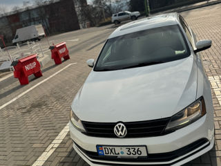 Volkswagen Jetta foto 5